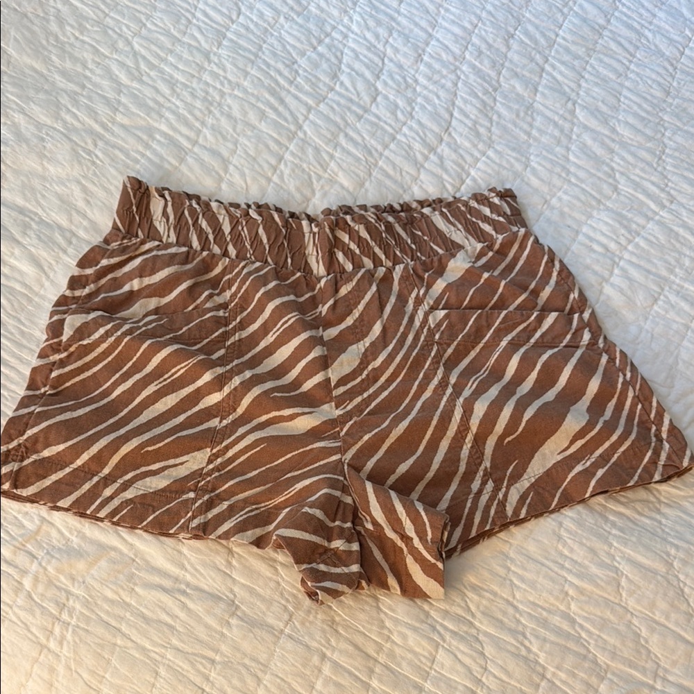 a new day High Waist Brown Zebra Print Shorts